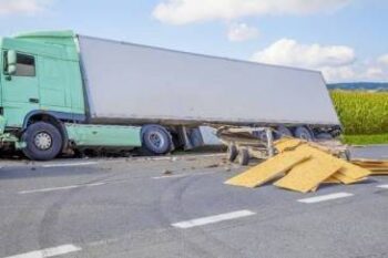 Settlement vs. Trial Pros and Cons for Your California Truck Accident Case